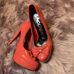 Red heels with bow